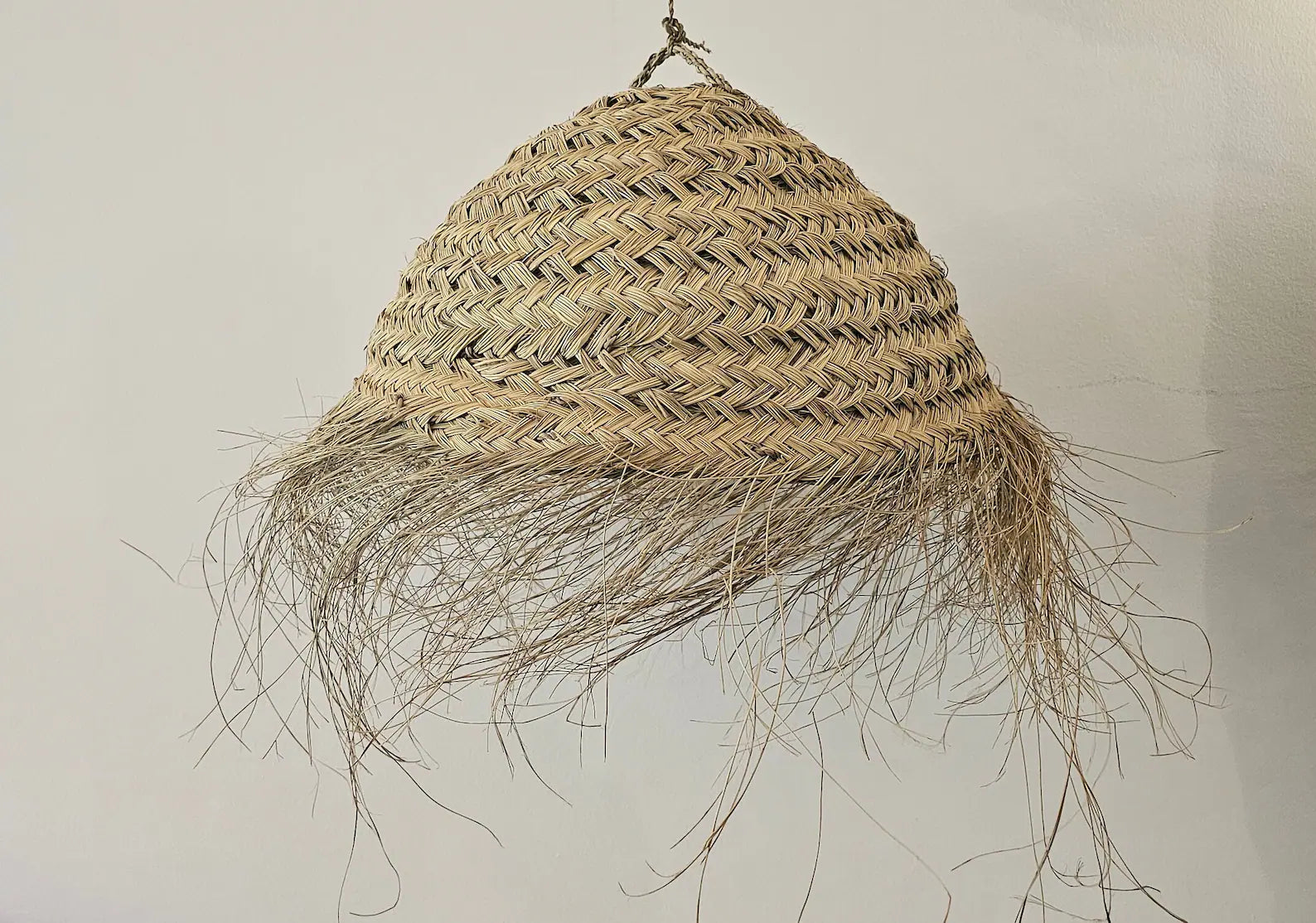 Straw ball pendant light